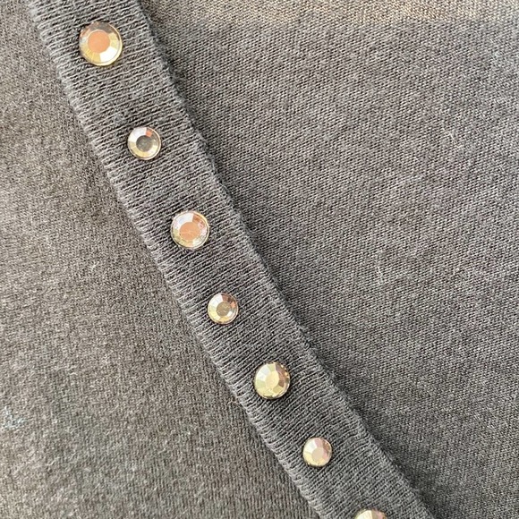 Royal Plush Rhinestone V Neck Tee - L - Picture 3 of 4